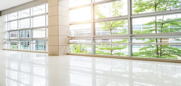 Cost of Commercial Window Installation in Winter Haven